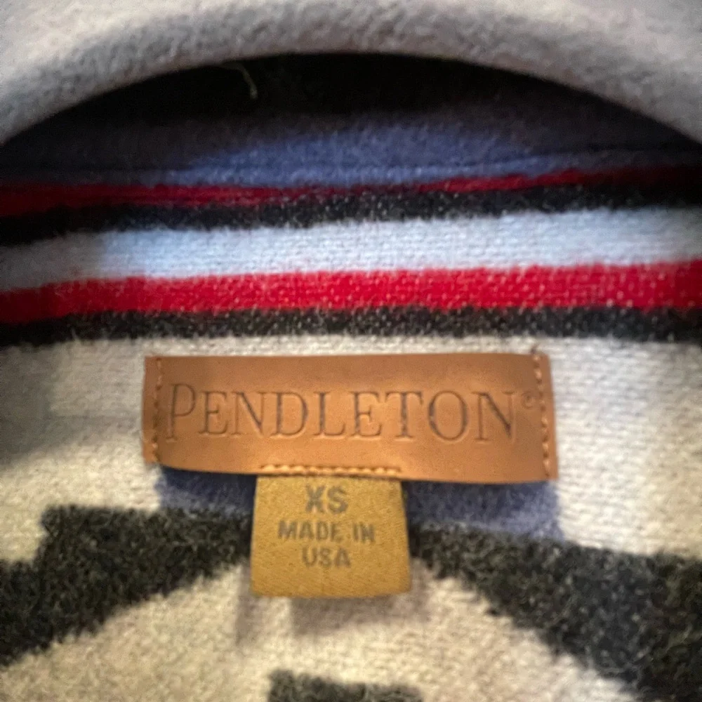 Pendleton Patterned Vest - Picture 2 of 3